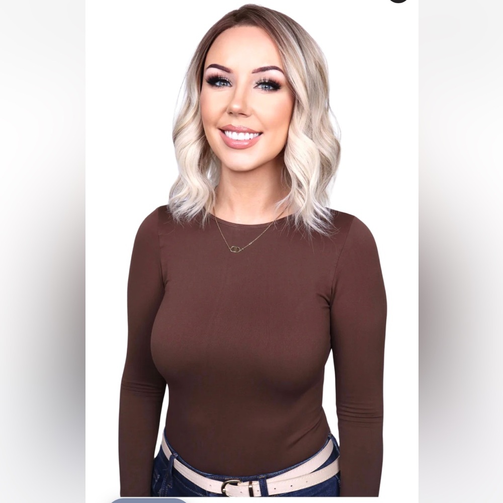 Chelsey Smith Crown Janelle Lace front